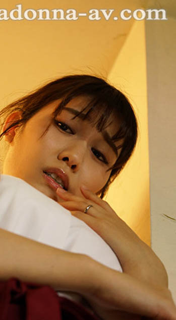 神宫寺ナオ(神宫寺奈绪，Jinguji-Nao)品番作品JUL-672介绍及预览