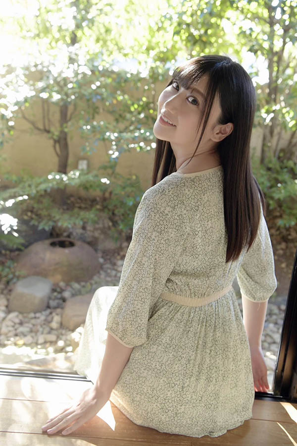 爱上みお(爱上未央,Aiue-Mio)作品MOGI-012介绍及封面预览