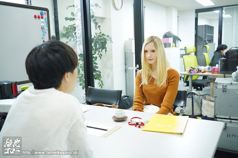 Lily Hart(リリー・ハート)作品MEYD-671介绍及封面预览