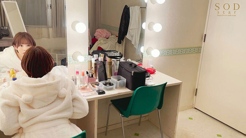 纱仓まな(纱仓真菜,Sakura-Mana)作品STARS-652介绍及封面预览