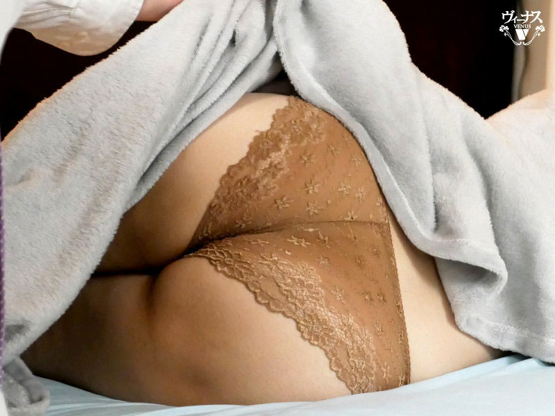 「和继母关系错乱」系列品番作品推荐介绍及预览