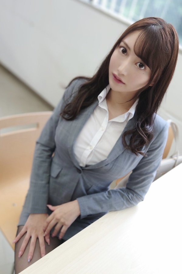 八蜜凛最新品番作品ipx-985介绍及预览