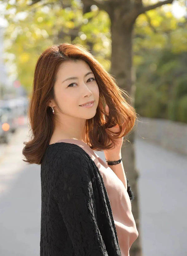 「人妻的风骚」系列品番作品推荐介绍及预览-三图集