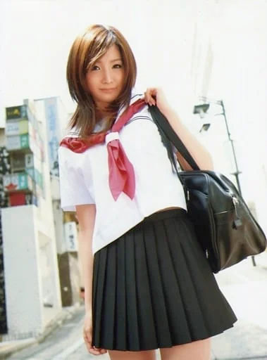 JK制服美少女「秋元美由」精选作品推荐介绍及封面预览